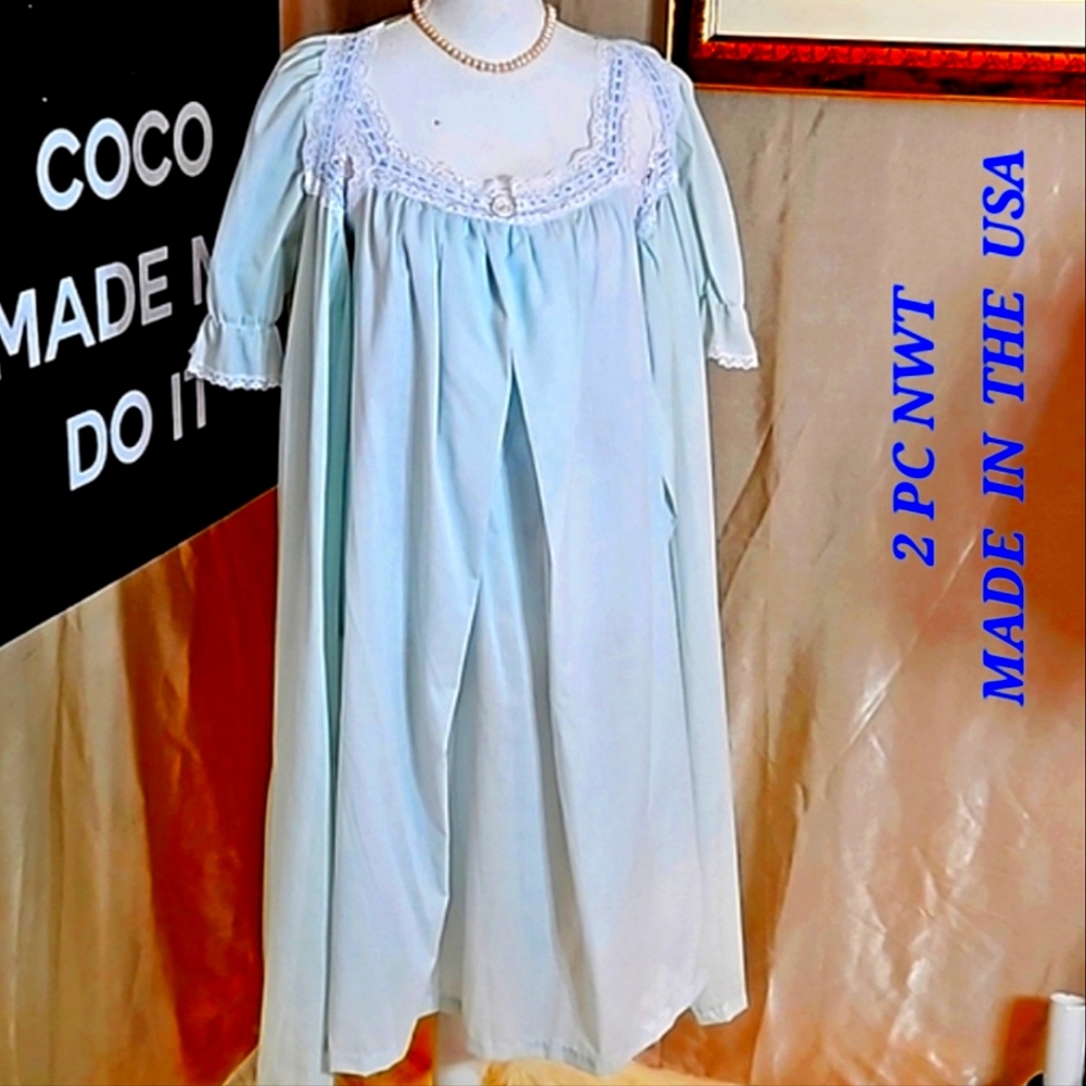 NWT 2 PC ADONNA GOWN AND ROBE SET  C9